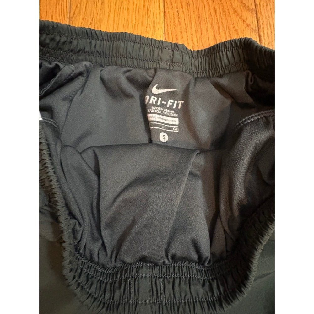 Nike Womens Dri-FIT Tempo Running Shorts Green White size Small - Picture 5 of 5